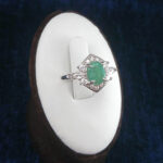 انگشتر نقره زنانه طرح ریما با سنگ زمرد