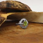 انگشتر نقره زنانه طرح فرانک با سنگ زبرجد - Image 2