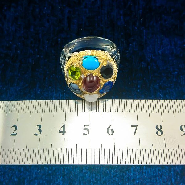 انگشتر نقره مردانه فاخر طرح کسری با چند سنگ معدنی اصل - Image 3