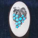 انگشتر نقره زنانه طرح خوشه ای صبا با نگین فیروزه نیشابوری - Image 2