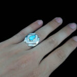 انگشتر نقره دست ساز مردانه طرح اشکی ساسانی با سنگ فیروزه نیشابوری - Image 4