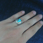 انگشتر نقره دست ساز مردانه طرح دور طلایی بهرام با سنگ فیروزه نیشابوری - Image 2