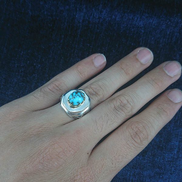 انگشتر نقره دست ساز مردانه طرح دور طلایی متین با سنگ فیروزه نیشابوری - Image 2