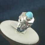 انگشتر نقره دست ساز مردانه طرح ایلیا با سنگ فیروزه نیشابوری - Image 2