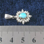 گردنبند نقره زنانه طرح آفرین با سنگ فیروزه نیشابوری