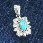 گردنبند نقره زنانه طرح آوازه با سنگ فیروزه نیشابوری