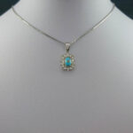 گردنبند نقره زنانه طرح آوازه با سنگ فیروزه نیشابوری - Image 2