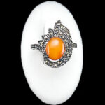 انگشتر نقره زنانه طرح کمند با سنگ عقیق یمنی سرخ - Image 3