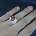 انگشتر نقره مردانه طرح شاهرخ با سنگ عقیق یمنی سرخ - Image 4