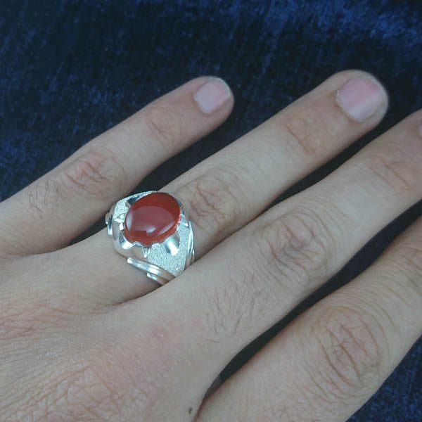 انگشتر نقره مردانه طرح شاهرخ با سنگ عقیق یمنی سرخ - Image 4