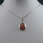 گردنبند نقره زنانه و مردانه طرح آینده با سنگ عقیق سرخ یمنی - Image 3