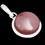 گردنبند نقره زنانه مردانه طرح حقیقت با سنگ عقیق سرخ یمنی