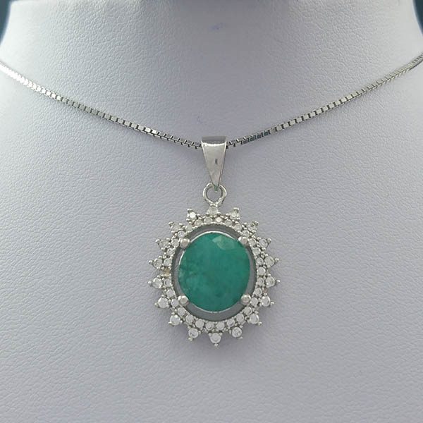 گردنبند نقره زنانه طرح دُرنا با سنگ زمرد الماس تراش - Image 3