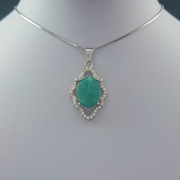 گردنبند نقره زنانه طرح رونیا با سنگ زمرد الماس تراش - Image 2