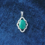 گردنبند نقره زنانه طرح رونیا ۲ با سنگ زمرد الماس تراش - Image 3