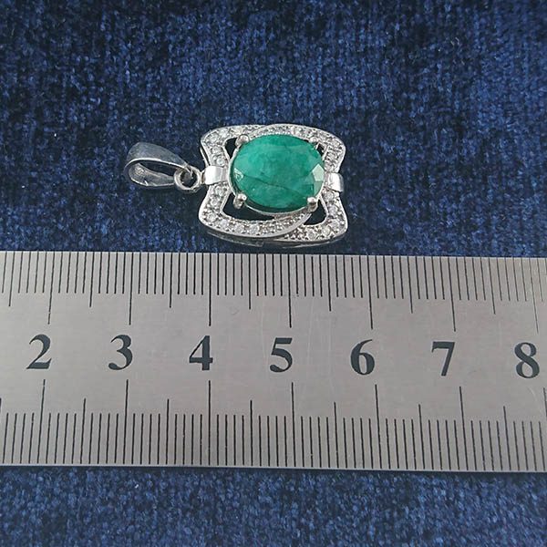 گردنبند نقره زنانه طرح سانیا ۲ با سنگ زمرد الماس تراش - Image 3