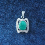 گردنبند نقره زنانه طرح سانیا ۲ با سنگ زمرد الماس تراش - Image 4