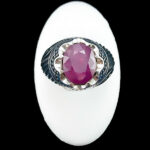 انگشتر نقره مردانه طرح فاخر آریا با سنگ یاقوت سرخ الماس تراش - Image 3