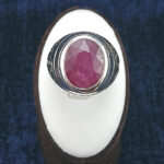 انگشتر نقره مردانه طرح فاخر کیارش با سنگ یاقوت سرخ الماس تراش - Image 3