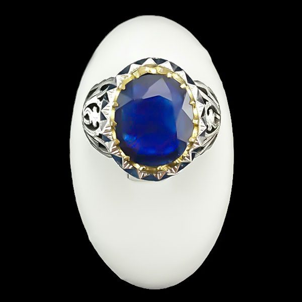 انگشتر نقره مردانه فاخر دست ساز طرح پرهام با نگین یاقوت کبود الماس تراش - Image 5