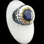 انگشتر نقره مردانه فاخر دست ساز طرح بابک با نگین یاقوت کبود الماس تراش