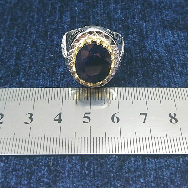 انگشتر نقره مردانه فاخر دست ساز طرح پژمان با نگین یاقوت کبود الماس تراش - Image 3