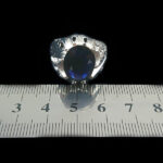 انگشتر نقره مردانه فاخر دست ساز طرح برزو با نگین یاقوت کبود الماس تراش - Image 3