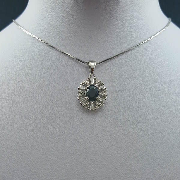 گردنبند نقره زنانه طرح هلیا با سنگ یاقوت کبود الماس تراش - Image 3