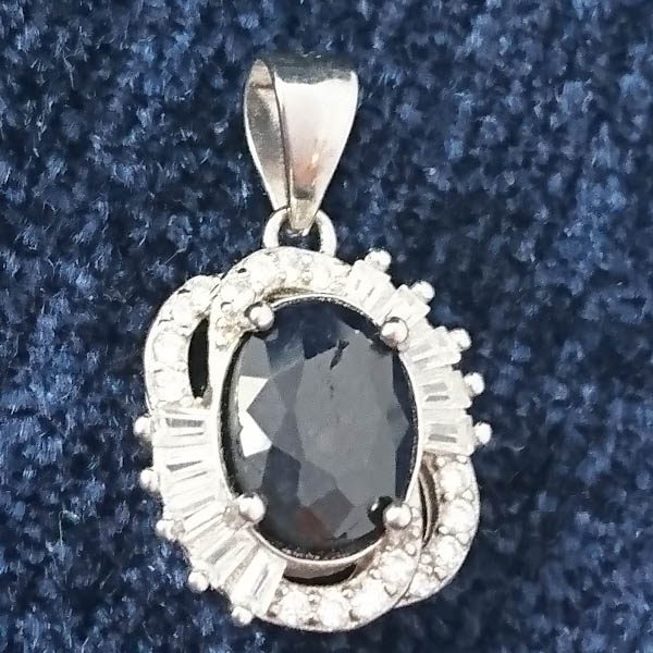 زیباترین گردنبند یاقوت کبود ظریف