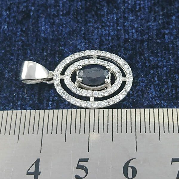 گردنبند نقره زنانه طرح لعیا با سنگ یاقوت کبود الماس تراش - Image 4