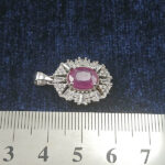 گردنبند نقره زنانه طرح آناهیتا با سنگ یاقوت سرخ الماس تراش - Image 3