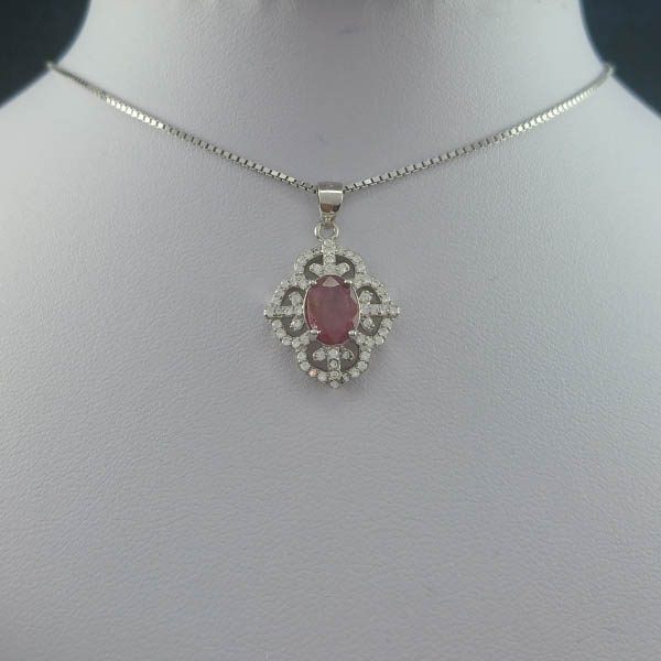 گردنبند نقره زنانه طرح توتیا با سنگ یاقوت سرخ الماس تراش - Image 3