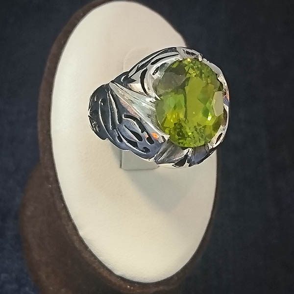 زیباترین انگشتر الکساندریت ظریف