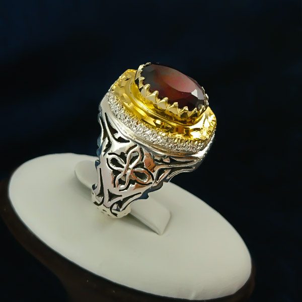 انگشتر نقره مردانه فاخر دست ساز طرح آرتین با سنگ گارنت الماس تراش - Image 6