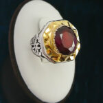 انگشتر نقره مردانه فاخر دست ساز طرح آرش با سنگ گارنت الماس تراش