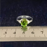 انگشتر نقره زنانه طرح دُرینا با سنگ الکساندریت - Image 2