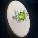 انگشتر نقره زنانه طرح هلینا با سنگ الکساندریت