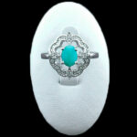 انگشتر نقره زنانه طرح گلستان با سنگ زمرد الماس تراش - Image 3