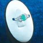 انگشتر نقره زنانه طرح حنا با سنگ زمرد الماس تراش