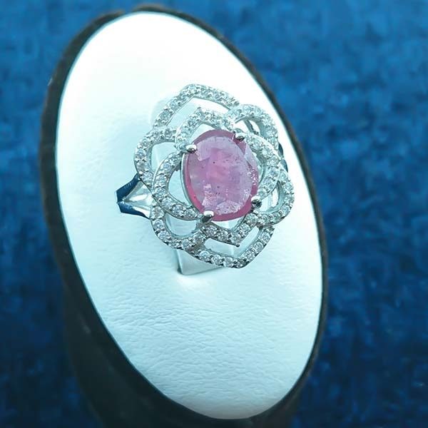 انگشتر یاقوت سرخ