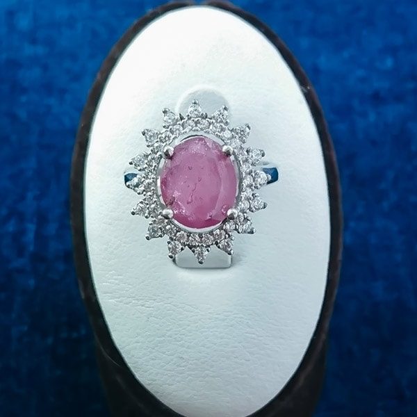 انگشتر نقره زنانه طرح آنیا با سنگ یاقوت سرخ الماس تراش - Image 3