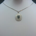 گردنبند نقره زنانه طرح مطهره با سنگ یاقوت کبود الماس تراش - Image 5