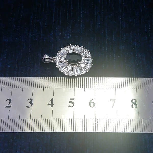 گردنبند نقره زنانه طرح مطهره با سنگ یاقوت کبود الماس تراش - Image 4