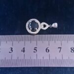 گردنبند نقره زنانه طرح پانیا با سنگ یاقوت کبود الماس تراش - Image 3