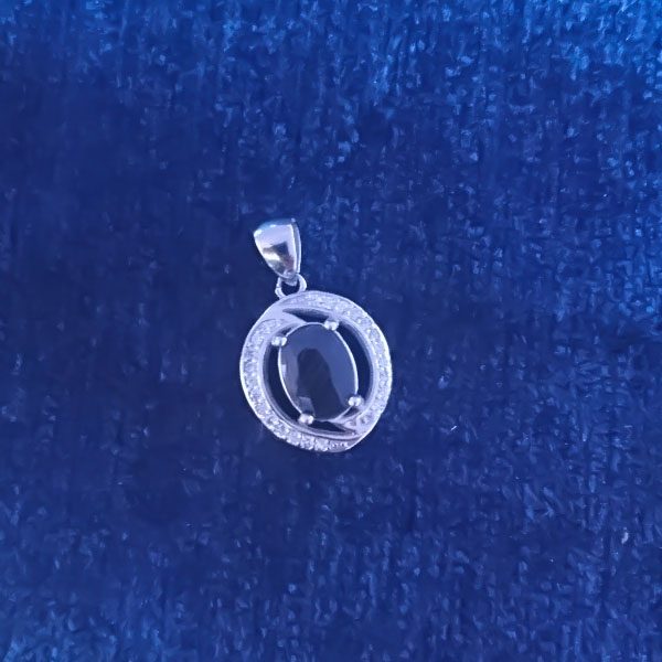 گردنبند یاقوت کبود زیبا