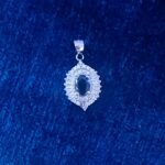 گردنبند نقره زنانه طرح بهشید با سنگ یاقوت کبود الماس تراش - Image 2