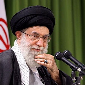 انگشتر حدید آیت الله خامنه‌ای چگونه است