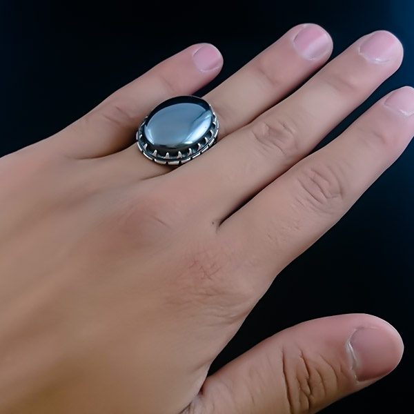 انگشتر نقره مردانه طرح برنا با سنگ حدید صینی+حکاکی - Image 2