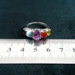 انگشتر نقره زنانه فاخر طرح جانا با چند سنگ معدنی اصل - Image 4