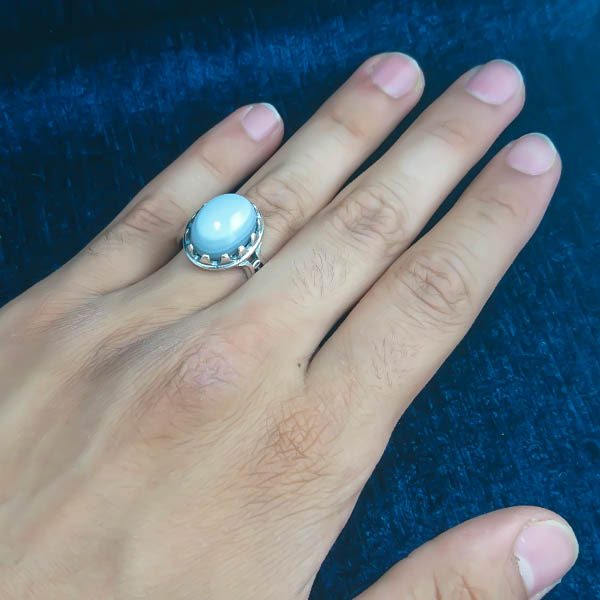 انگشتر نقره مردانه طرح محسن با سنگ عقیق سلیمانی (باباقوری) - Image 2